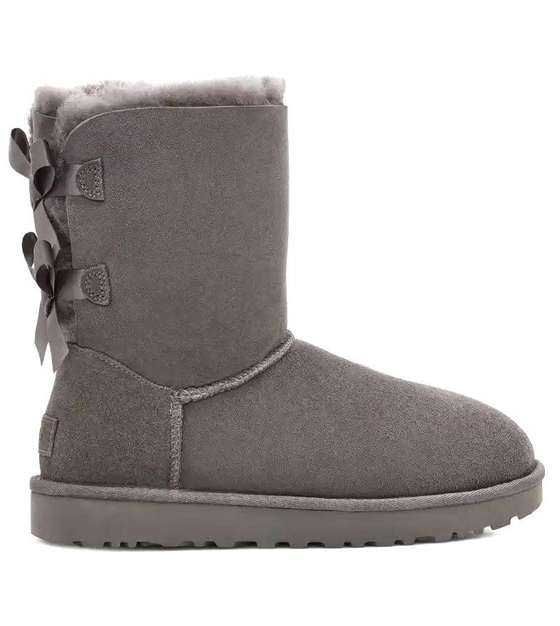 UGG Bailey Bow II coloris Obsidian – botte en peau de mouton à nœuds satin, vue 3